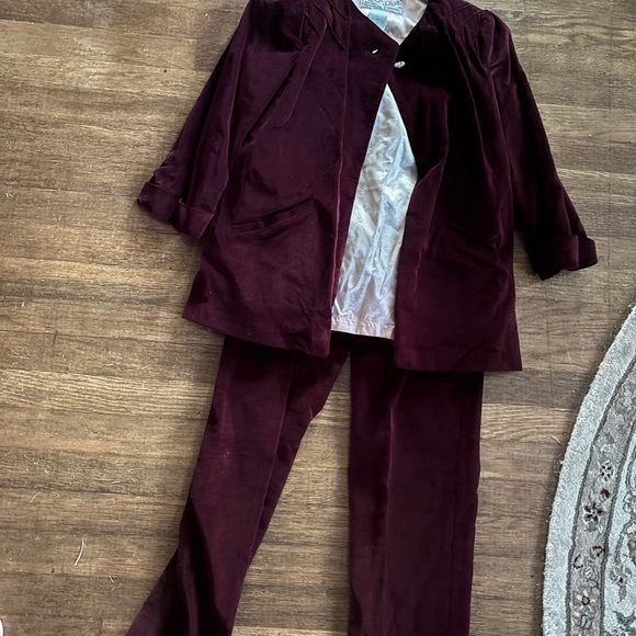 Burgundy Velvet Suit Set - Picture 1 of 7